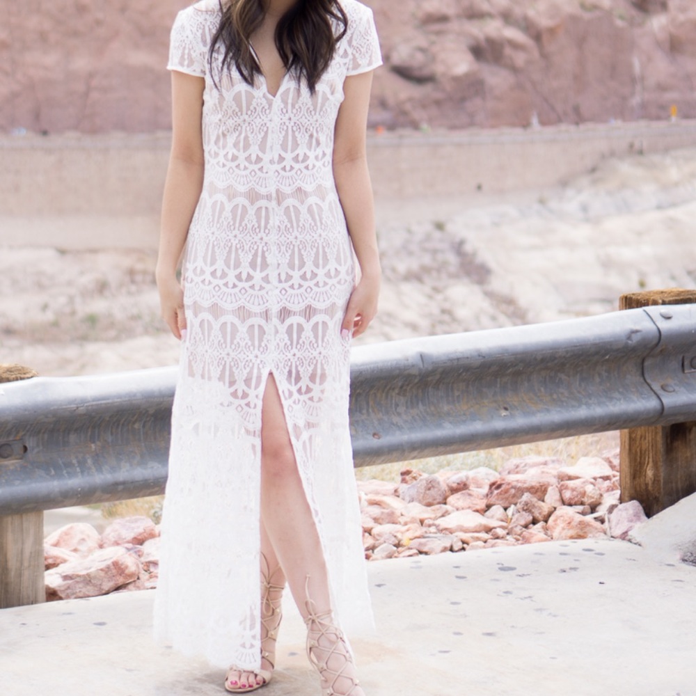 WAYF white lace dress - size small